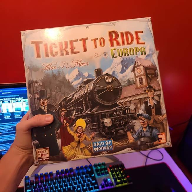 Galápagos, Ticket to Ride: Europa, Jogo de Tabuleiro para Família, 2 a 5 jogadores, 30 min Galápagos, Ticket to Ride: Europa, Jogo de Tabuleiro para Família, 2 a 5 jogadores, 30 min