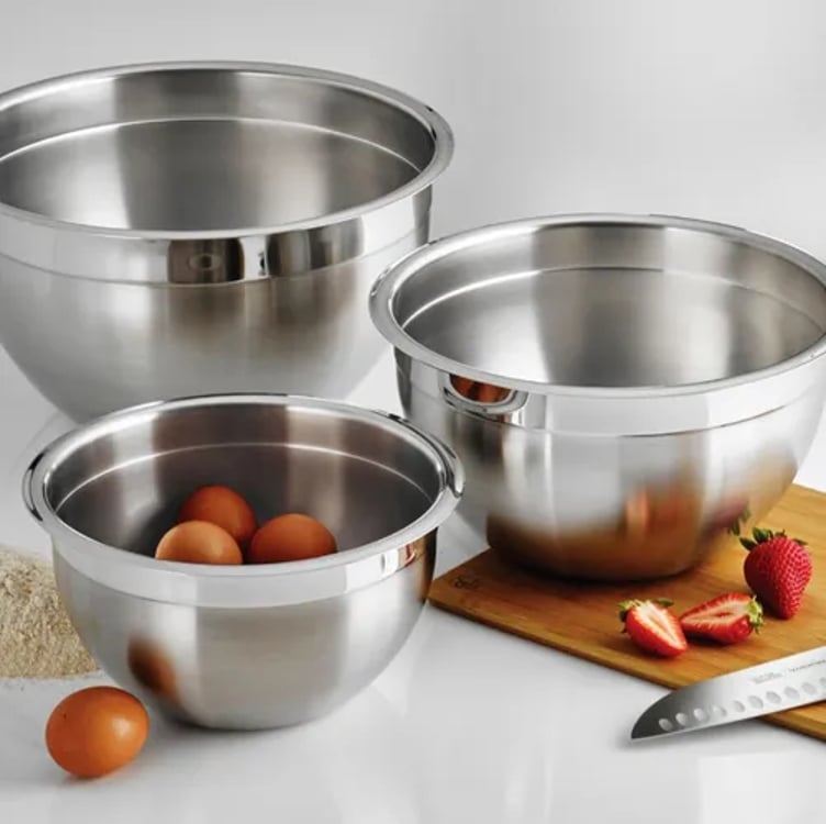 Vittak Conjunto 3 Bowls de Inox com Tampas Plásticas Tamanhos Variados Vittak Conjunto 3 Bowls de Inox com Tampas Plásticas Tamanhos Variados