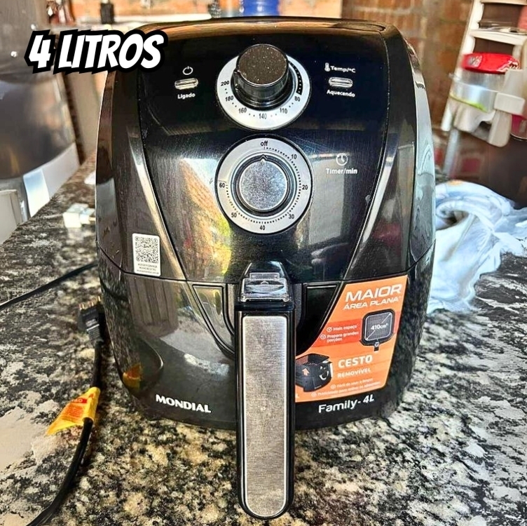 Fritadeira sem óleo air fryer 4L Mondial preto 1500W AFN-40-BFT Fritadeira sem óleo air fryer 4L Mondial preto 1500W AFN-40-BFT