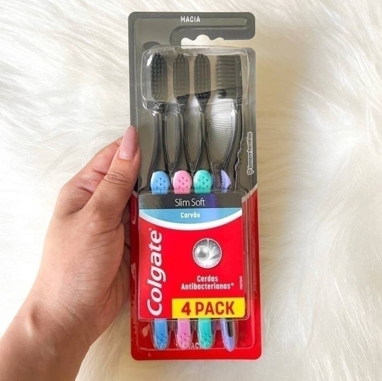 Colgate Escova De Dente Slim Soft 4 Unidades Colgate Escova De Dente Slim Soft 4 Unidades
