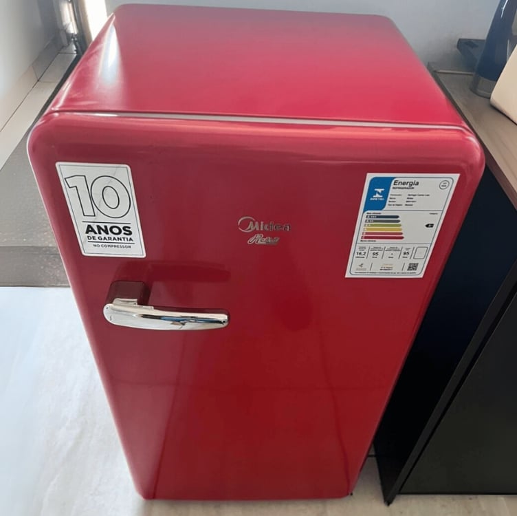Frigobar Retrô, 95L, Vermelho Rubi, 110V, Midea, MRV10V1 Frigobar Retrô, 95L, Vermelho Rubi, 110V, Midea, MRV10V1