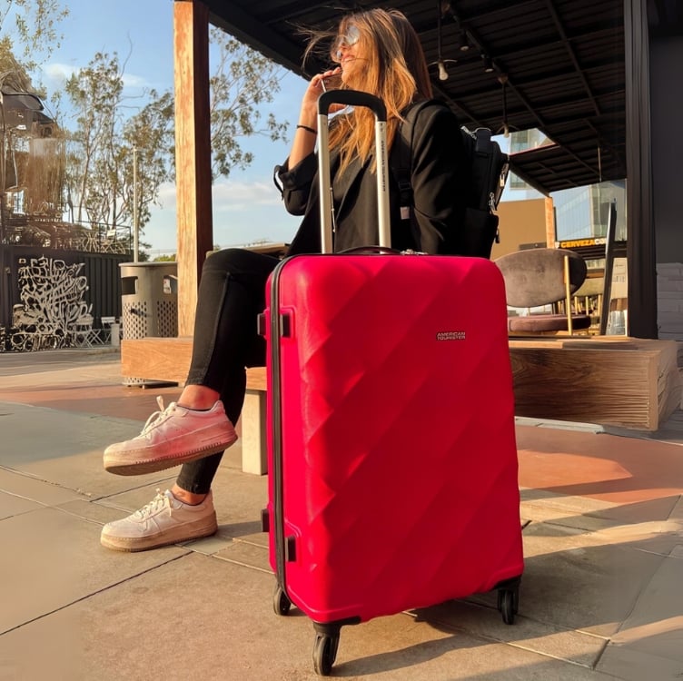 American Tourister Mala de Viagem Universe 2.0 Rosa Média American Tourister Mala de Viagem Universe 2.0 Rosa Média