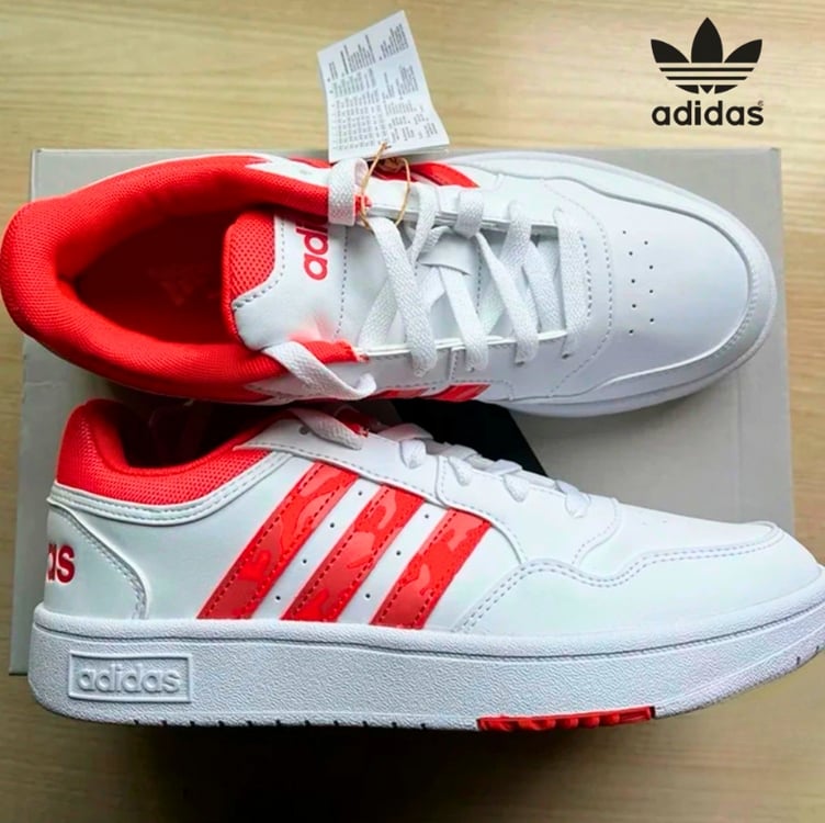 Tênis Adidas Hoops 3.0 Feminino - Branco+Vermelho Tênis Adidas Hoops 3.0 Feminino - Branco+Vermelho