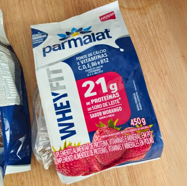 Parmalat Whey Protein Em Pó Morango Whey Fit 450G Parmalat Whey Protein Em Pó Morango Whey Fit 450G