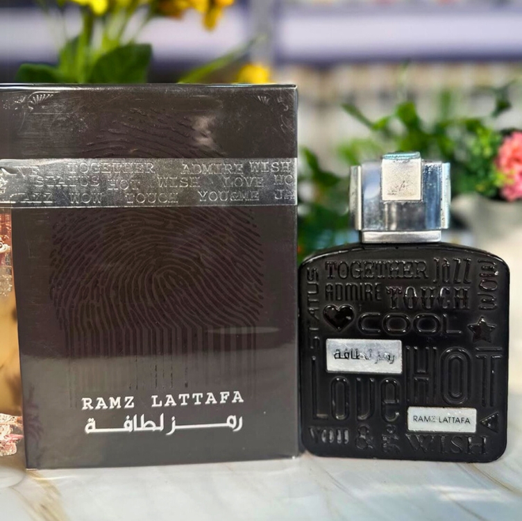 Perfume Ramz Silver Lattafa - Eau de Parfum 100ml Masculino Perfume Ramz Silver Lattafa - Eau de Parfum 100ml Masculino
