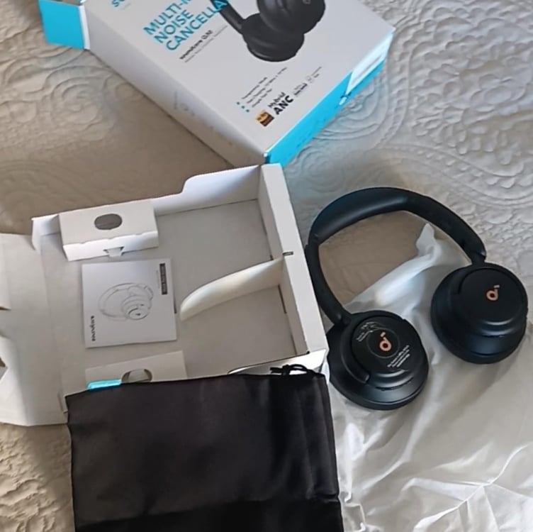 soundcore Life Q30 da Anker, Fones com Cancelamento Ativo de Ruído e Múltiplos Modos, Som de Alta Resolução, EQ Personalizável via App, 50h de Reprodução, Conforto, Bluetooth e Conexão Multiponto soundcore Life Q30 da Anker, Fones com Cancelamento Ativo de Ruído e Múltiplos Modos, Som de Alta Resolução, EQ Personalizável via App, 50h de Reprodução, Conforto, Bluetooth e Conexão Multiponto