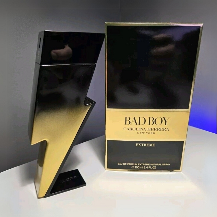 Bad Boy Extreme Carolina Herrera - Perfume Masculino - Eau de Parfum Bad Boy Extreme Carolina Herrera - Perfume Masculino - Eau de Parfum