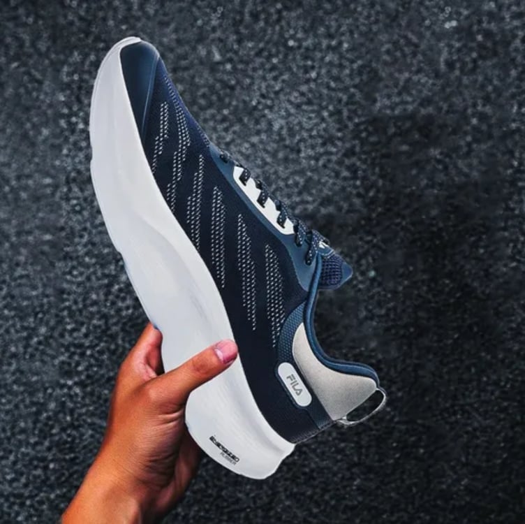 Tênis Maxxi Lite Masculino Fila Adulto Esportivo Confortável Tênis Maxxi Lite Masculino Fila Adulto Esportivo Confortável