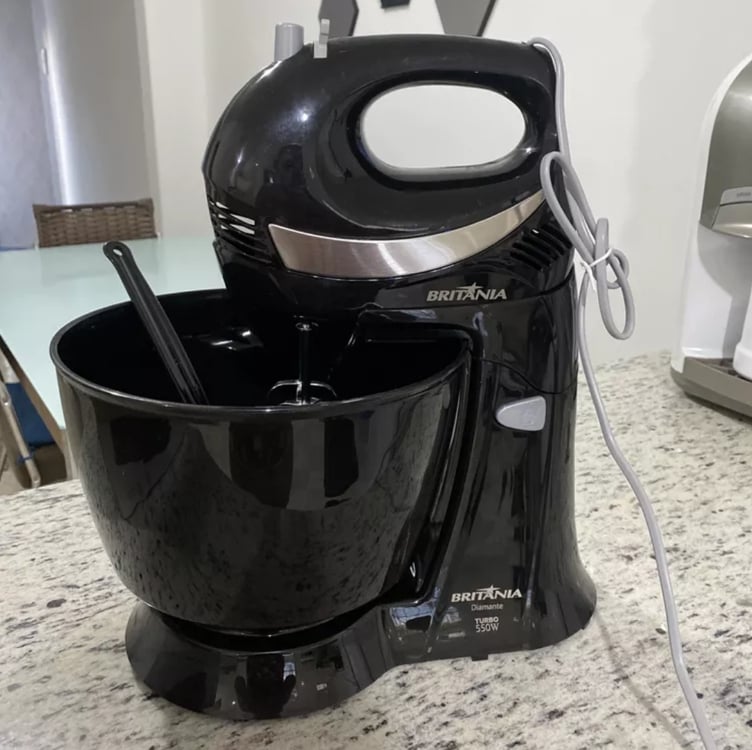 Batedeira Diamante Duo Mixer Turbo 4,3l 350w 127v Cor Preto, Britânia Batedeira Diamante Duo Mixer Turbo 4,3l 350w 127v Cor Preto, Britânia
