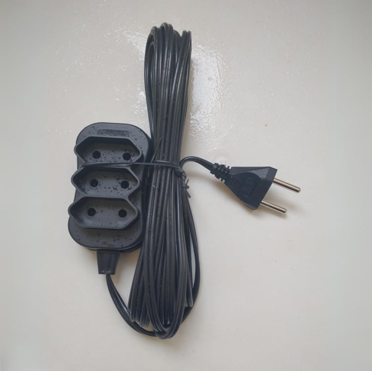 Extensao Eletrica Bipolar 5Mts 3 Entradas Preta, Force Line, 0180200238 Extensao Eletrica Bipolar 5Mts 3 Entradas Preta, Force Line, 0180200238
