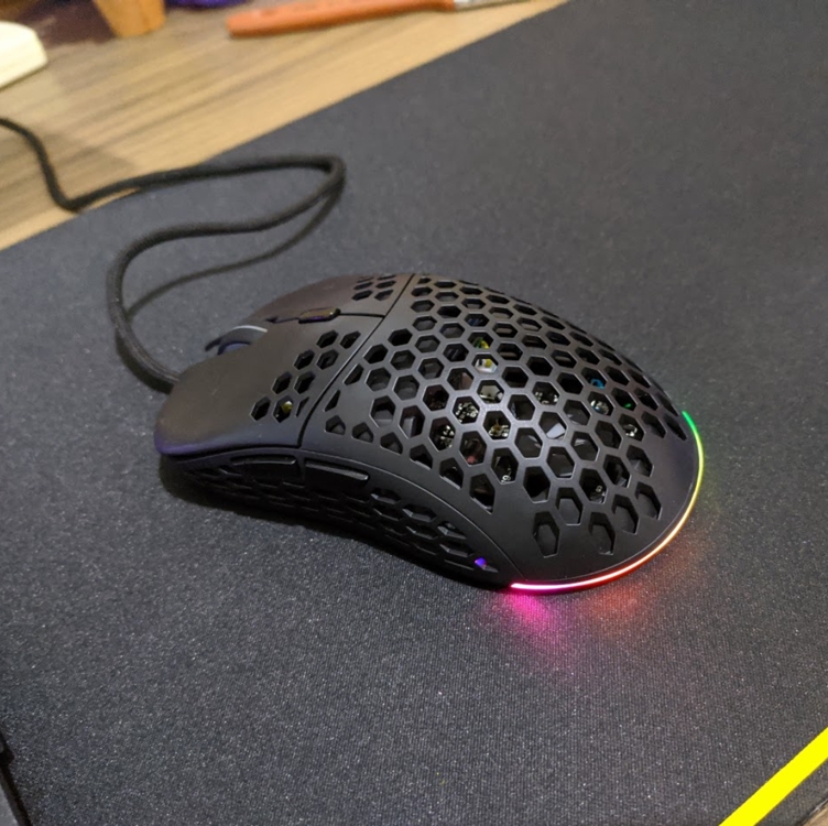 Mouse Gamer Hive 8 Botões RGB 16000DPI, Sensor Pixart 3389 Warrior - MO398 Mouse Gamer Hive 8 Botões RGB 16000DPI, Sensor Pixart 3389 Warrior - MO398