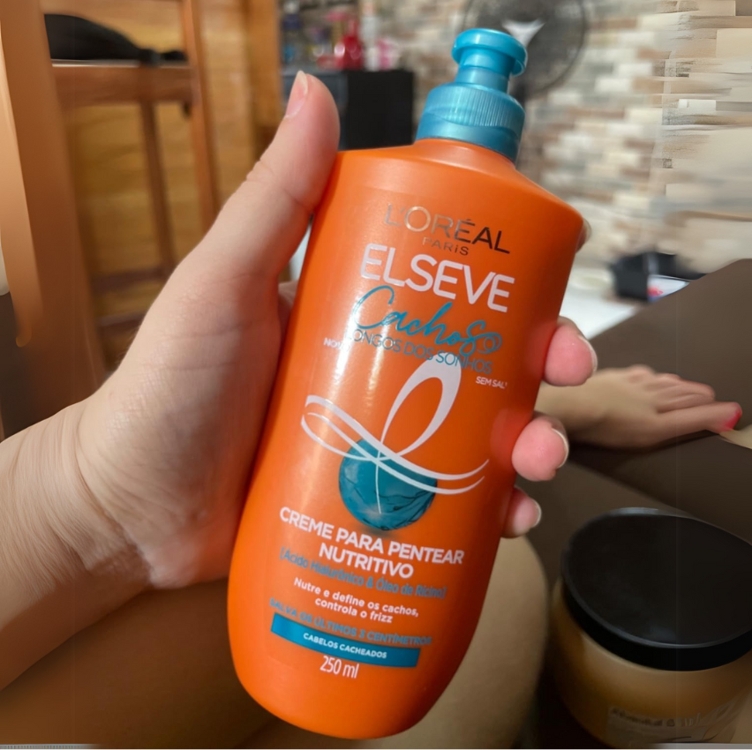 Elséve Creme Para Pentear Nutritivo Elseve Cachos Longos Dos Sonhos 250ml Elséve Creme Para Pentear Nutritivo Elseve Cachos Longos Dos Sonhos 250ml
