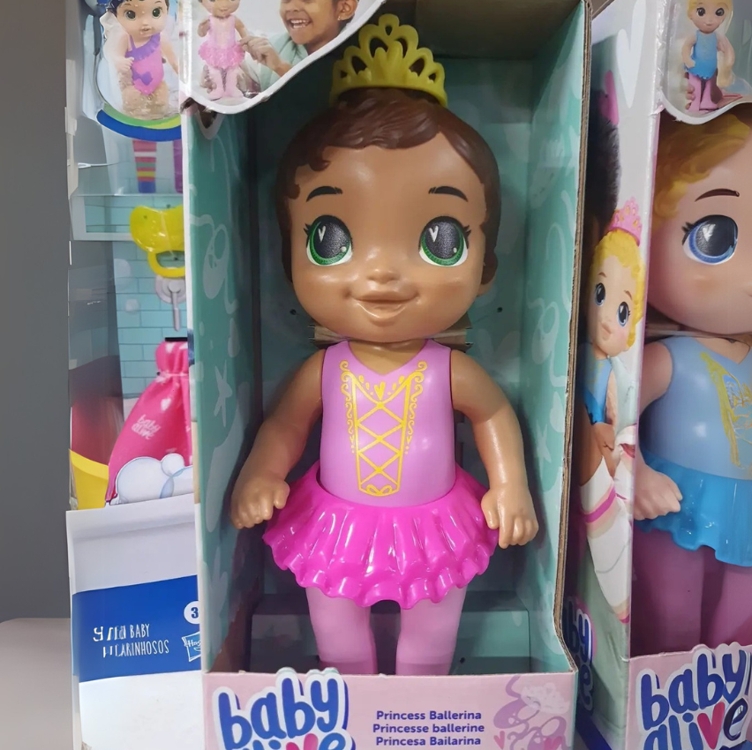 Baby Alive Boneca Princesa Bailarina Bebê de Cabelos Castanhos em plástico 26 cm Brinquedo para meninas e meninos a partir de 3 anos Baby Alive Boneca Princesa Bailarina Bebê de Cabelos Castanhos em plástico 26 cm Brinquedo para meninas e meninos a partir de 3 anos