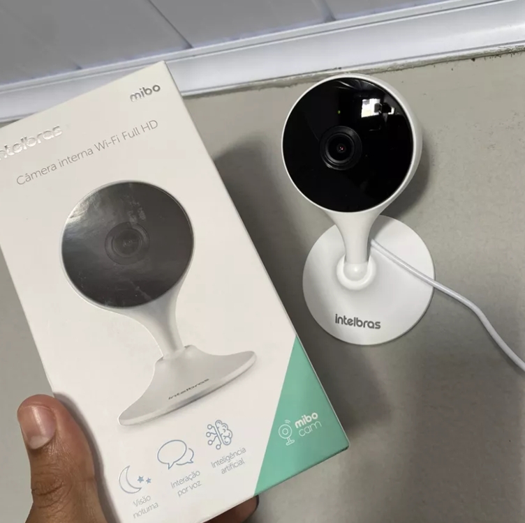 Câmera Inteligente Full HD Compatível com Alexa IM3C com MicroSD 32GB Intelbras Câmera Inteligente Full HD Compatível com Alexa IM3C com MicroSD 32GB Intelbras