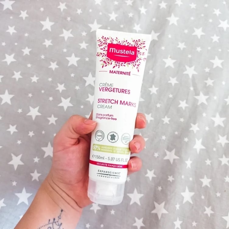 Mustela Maternité Creme Estrias 250Ml - Previne Estrias Com Ação 3 Em 1: Hidrata Reforça A Elasticidade E Acalma A Sensação De Coceira - Com 96% De Ingredientes De Origem Natural Mustela Maternité Creme Estrias 250Ml - Previne Estrias Com Ação 3 Em 1: Hidrata Reforça A Elasticidade E Acalma A Sensação De Coceira - Com 96% De Ingredientes De Origem Natural