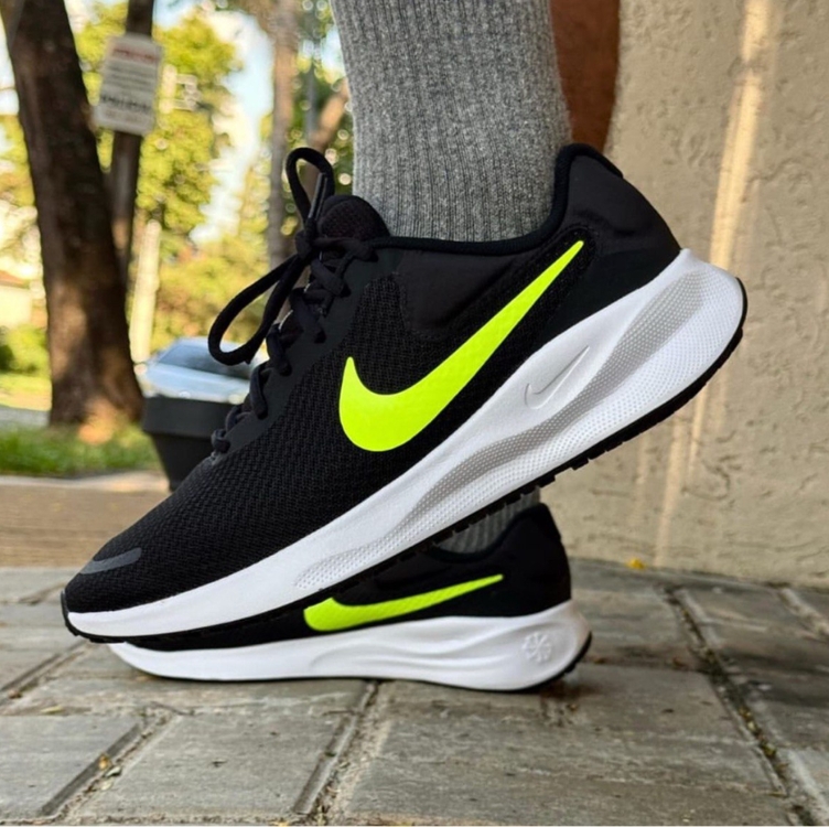Tênis Nike Revolution 7 Masculino Tênis Nike Revolution 7 Masculino