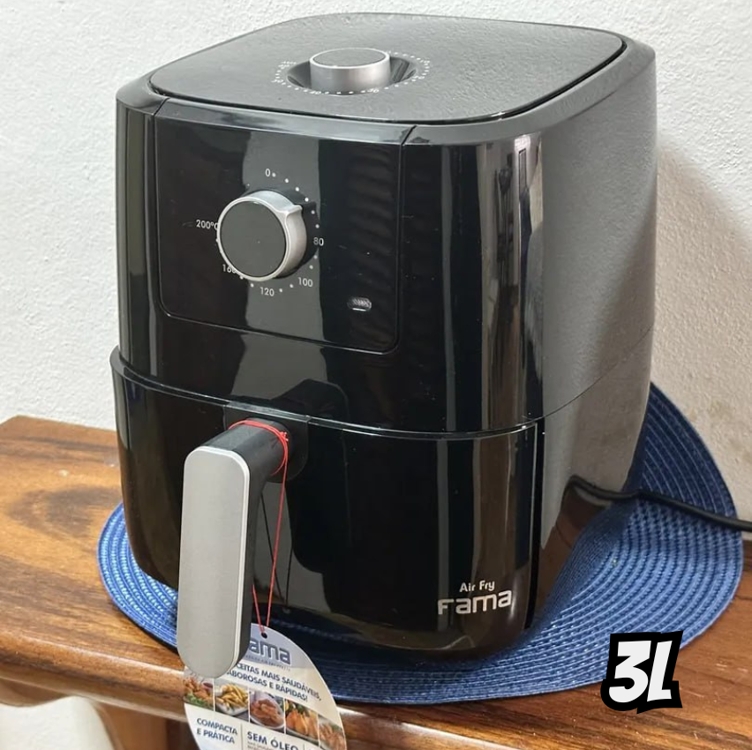 Fritadeira Air Fryer Fama 3L FFR27P 1300W Preto 220V Fritadeira Air Fryer Fama 3L FFR27P 1300W Preto 220V