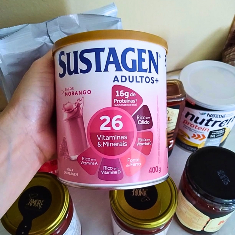 Complemento Alimentar Sustagen N&E Adultos+ Sabor Morango - Lata 400g Complemento Alimentar Sustagen N&E Adultos+ Sabor Morango - Lata 400g