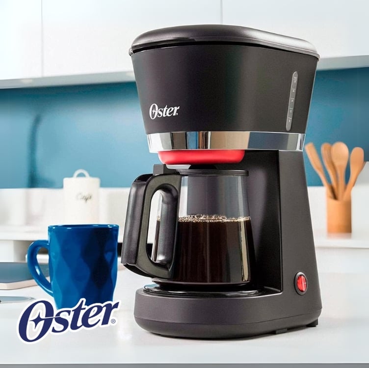 Cafeteira Oster Black com Jarra de Vidro 0,7L 127V Cafeteira Oster Black com Jarra de Vidro 0,7L 127V
