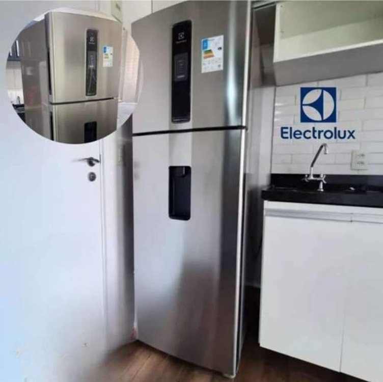 Geladeira Electrolux Frost Free Duplex Efficient com Autosense Inox Look 389L (IW43S) 220V Geladeira Electrolux Frost Free Duplex Efficient com Autosense Inox Look 389L (IW43S) 220V