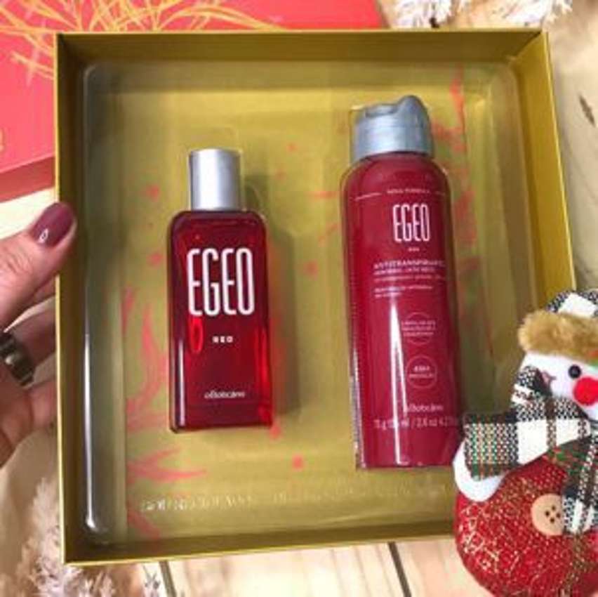 Kit Presente Egeo Red: Desodorante Colônia 50ml + Antitranspirante 75g Kit Presente Egeo Red: Desodorante Colônia 50ml + Antitranspirante 75g