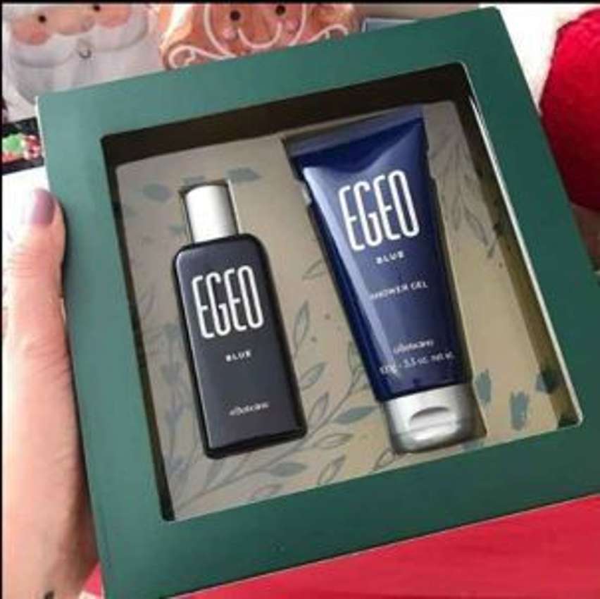 Kit Presente Egeo Blue: Desodorante Colônia 50ml + Shower Gel 100g Kit Presente Egeo Blue: Desodorante Colônia 50ml + Shower Gel 100g