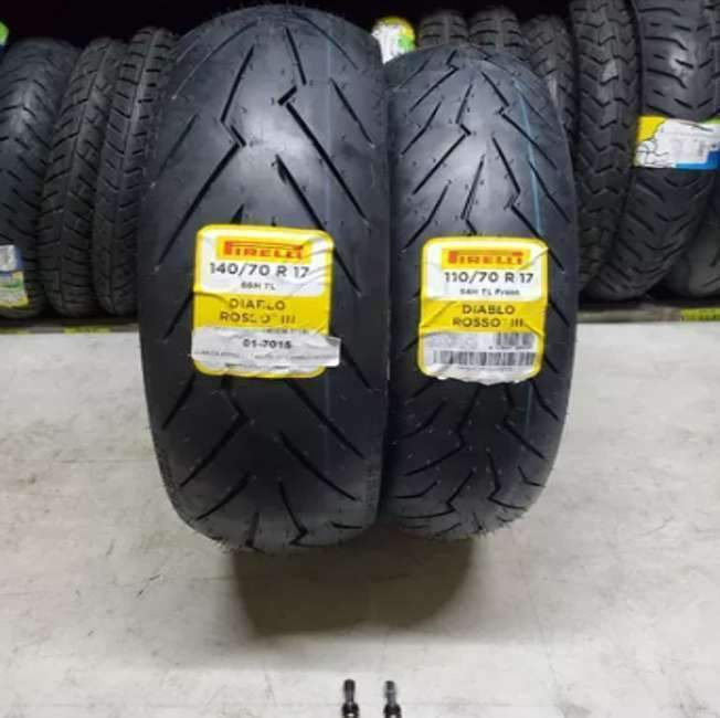 Pneus 140/70-17 + 110/70-17 Pirelli Diablo Rosso 3 Ns200 Pneus 140/70-17 + 110/70-17 Pirelli Diablo Rosso 3 Ns200
