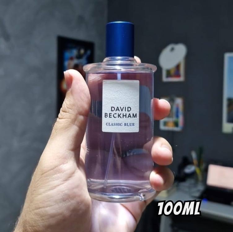 Perfume David Beckham Classic Blue Eau de Toilette Masculino 100ML Perfume David Beckham Classic Blue Eau de Toilette Masculino 100ML