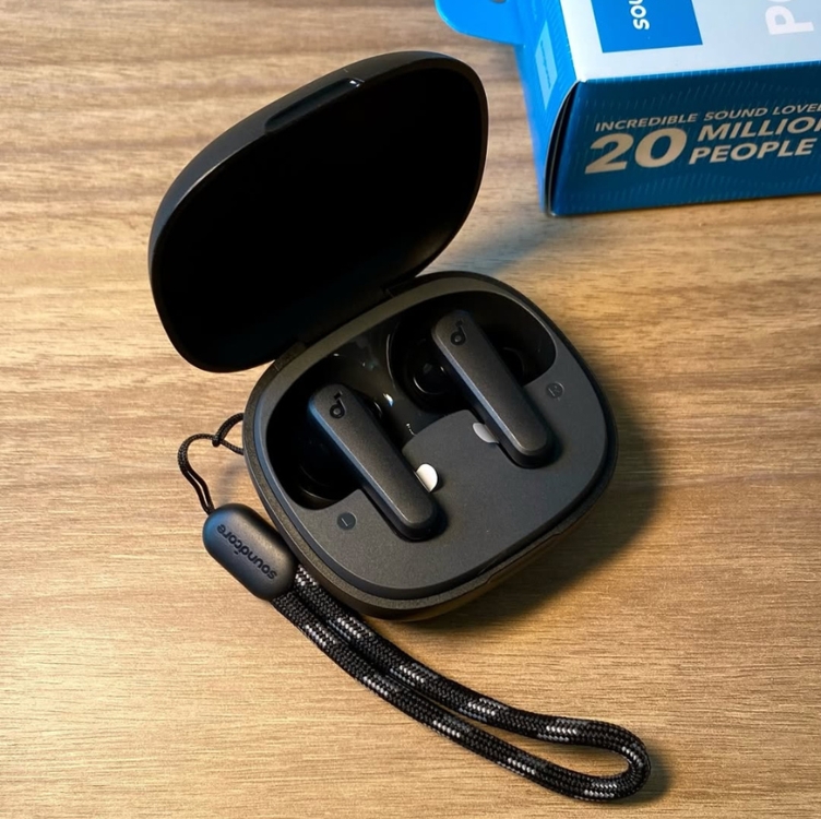 soundcore P20i da Anker Fone de Ouvido Sem Fio, Drivers de 10mm, Graves Potentes, Bluetooth 5.3, 30H de Bateria, Resistência à Água, 2 Microfones IA, App Personalizável soundcore P20i da Anker Fone de Ouvido Sem Fio, Drivers de 10mm, Graves Potentes, Bluetooth 5.3, 30H de Bateria, Resistência à Água, 2 Microfones IA, App Personalizável