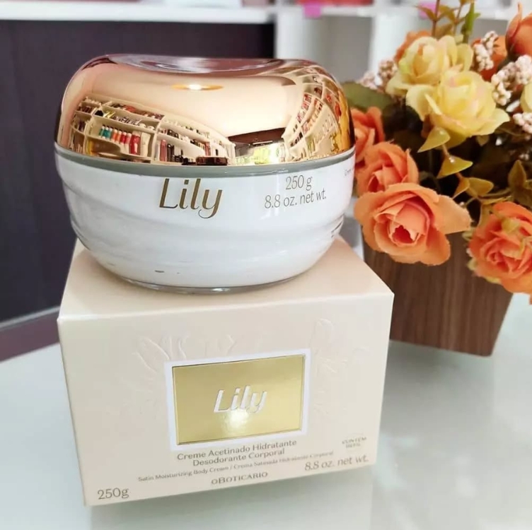 Creme Acetinado Hidratante Desodorante Corporal Lily 250g Creme Acetinado Hidratante Desodorante Corporal Lily 250g