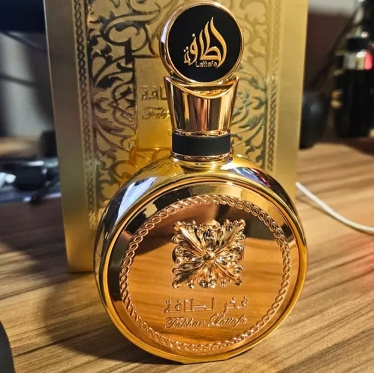 Lattafa Fakhar Gold Extrait Eau de Parfum 100Ml Lattafa Fakhar Gold Extrait Eau de Parfum 100Ml