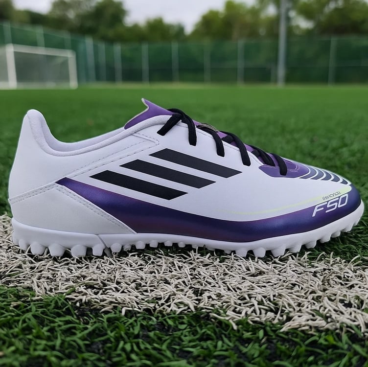 Chuteira Society adidas F50 Club Messi - Adulto Chuteira Society adidas F50 Club Messi - Adulto
