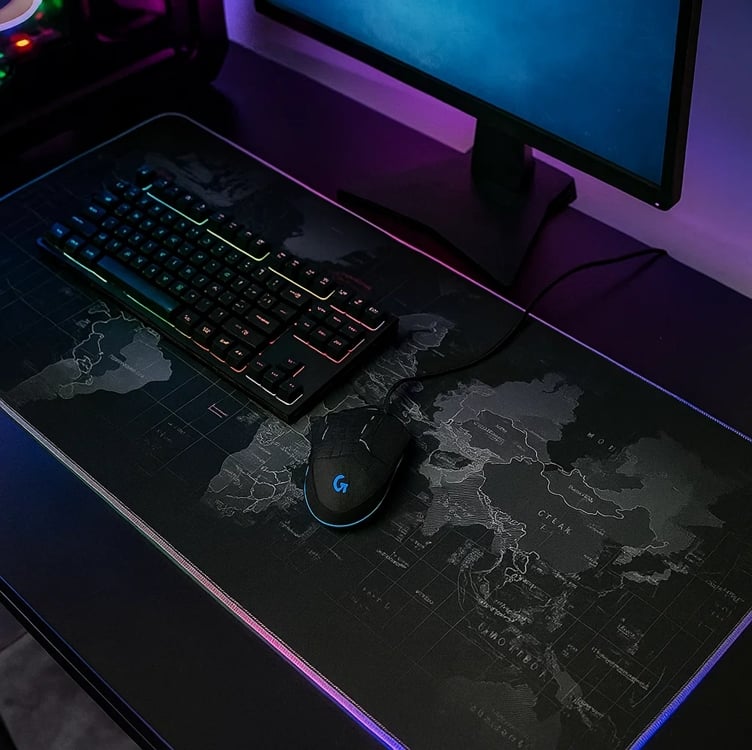 Criarte Mouse Pad Gamer Extra Grande 70x30 Mapa Mundi Preto Criarte Mouse Pad Gamer Extra Grande 70x30 Mapa Mundi Preto