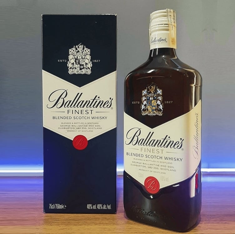 Whisky Ballantines Finest Blended Escocês 750ml Whisky Ballantines Finest Blended Escocês 750ml