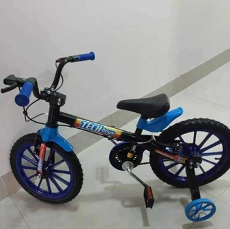 Bicicleta de passeio infantil Nathor Aro 16 Tech boys aro 16 freios v-brakes cor preto/azul/azul-celeste com rodas de treinamento Bicicleta de passeio infantil Nathor Aro 16 Tech boys aro 16 freios v-brakes cor preto/azul/azul-celeste com rodas de treinamento