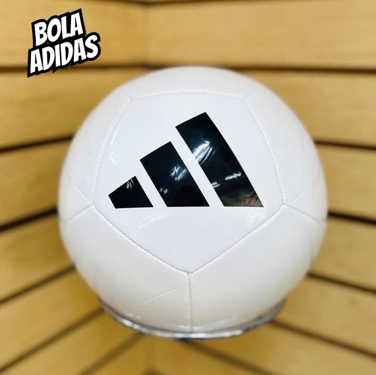 Bola de Futebol Campo Adidas Adiversal - Branco Bola de Futebol Campo Adidas Adiversal - Branco