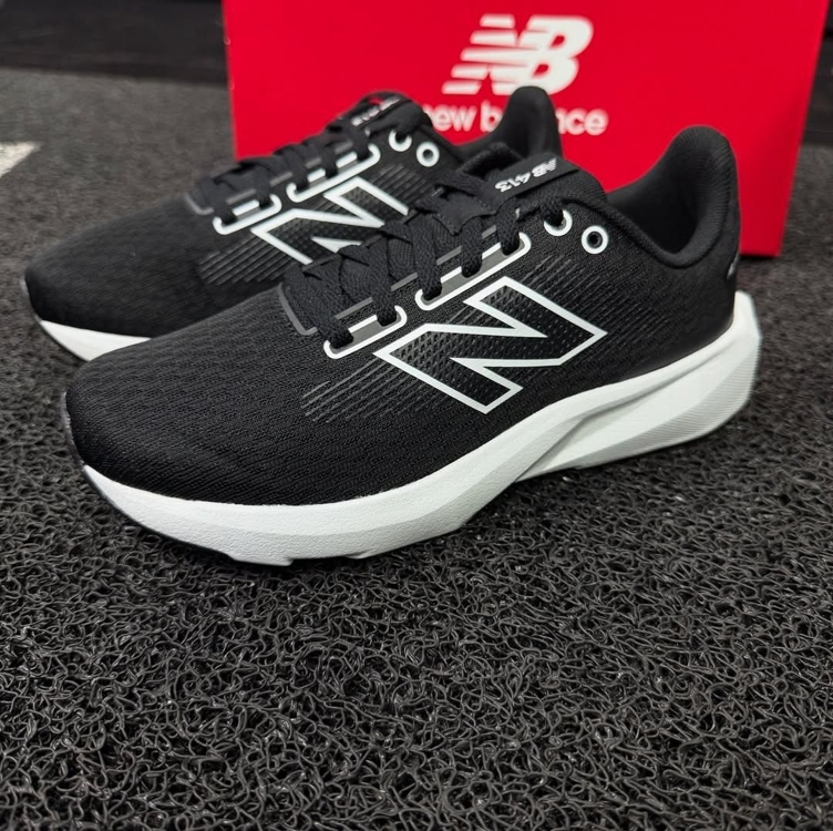 Tênis New Balance 413V3 Masculino - Preto+Branco Tênis New Balance 413V3 Masculino - Preto+Branco