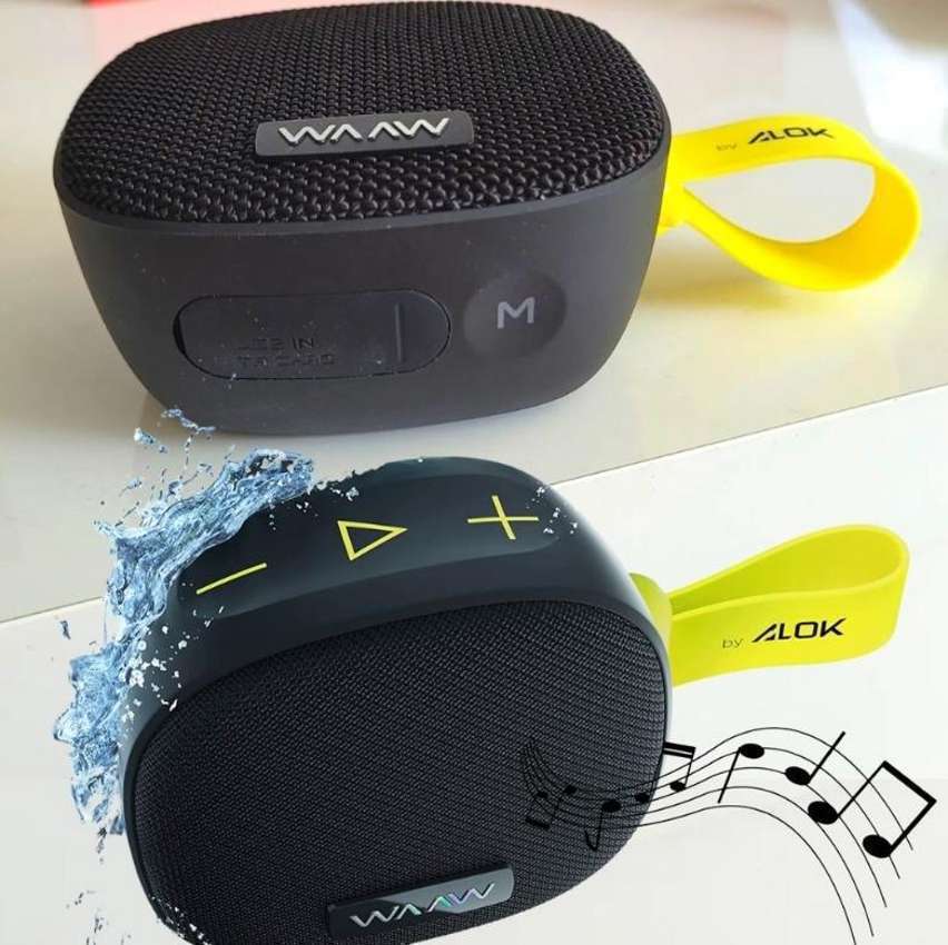 Caixa de Som Portátil WAAW by Alok ME 100SB, 5W, Bluetooth, Resistente à Água IPX6, Preto e Verde - WAAW0002 Caixa de Som Portátil WAAW by Alok ME 100SB, 5W, Bluetooth, Resistente à Água IPX6, Preto e Verde - WAAW0002