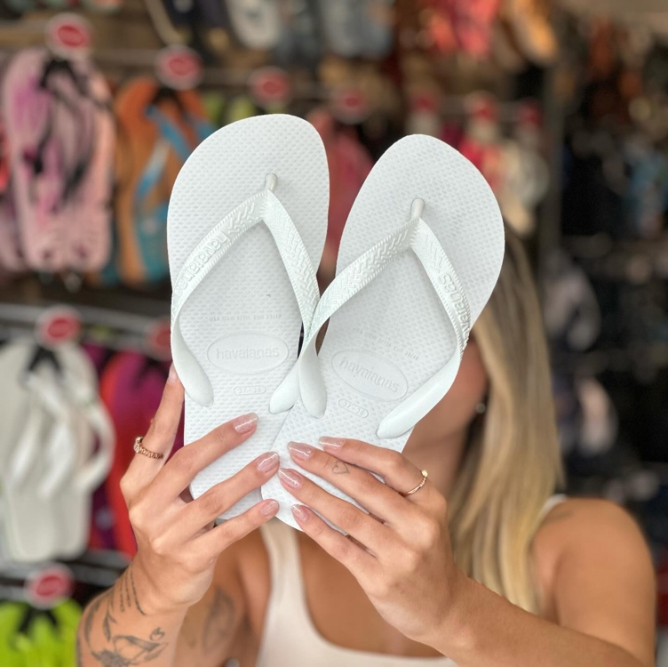 Chinelo Masculino E Feminino Havaianas Top - Opção De Cores Chinelo Masculino E Feminino Havaianas Top - Opção De Cores