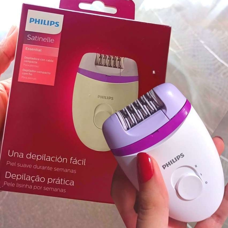Depilador Elétrico Philips Satinelle Essential Bre225/00, 2 Velocidades, Bivolt Depilador Elétrico Philips Satinelle Essential Bre225/00, 2 Velocidades, Bivolt
