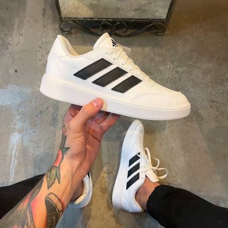 Tênis Adidas Courtblock Tênis Adidas Courtblock