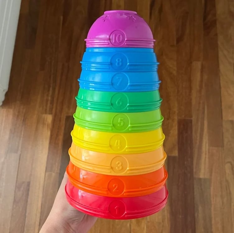 Fisher-Price Brinquedo para Bebês Potinhos Empilhar & Rolar para crianças a partir de 6 meses Fisher-Price Brinquedo para Bebês Potinhos Empilhar & Rolar para crianças a partir de 6 meses