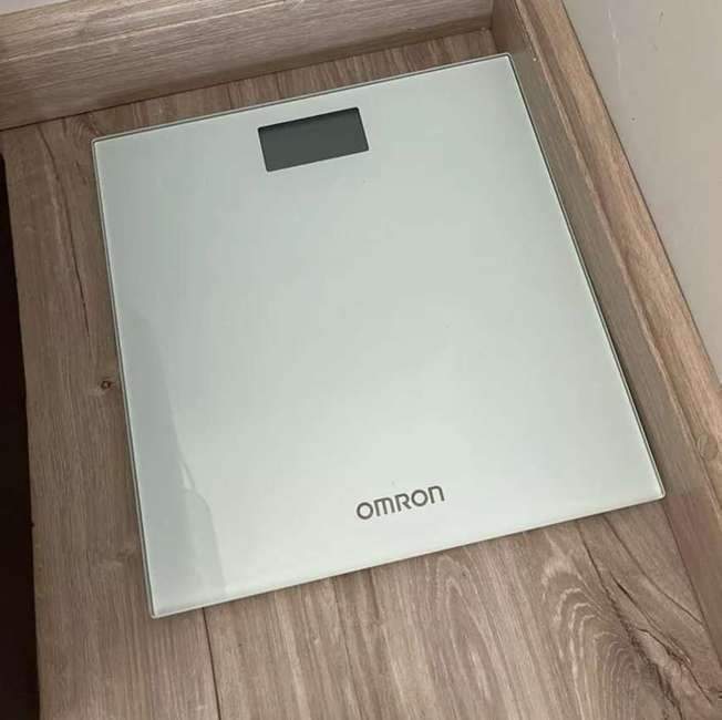 Balança digital Omron HN-289 Balança digital Omron HN-289