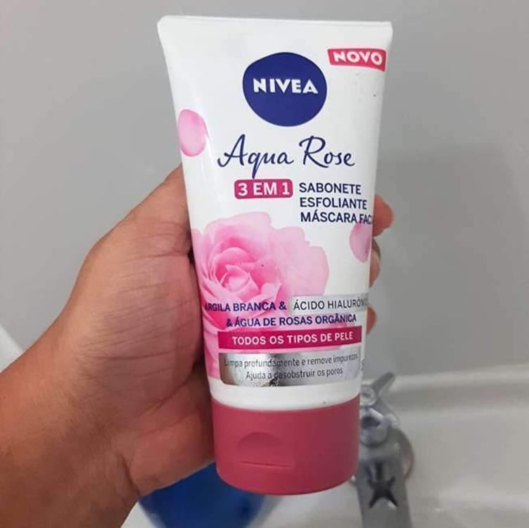 Nivea Aqua Rose 3 Em 1 150ml - Sabonete, Esfoliante E Máscara Facial - Com Argila Branca, Ácido Hialurônico E Água De Rosas Orgânica Nivea Aqua Rose 3 Em 1 150ml - Sabonete, Esfoliante E Máscara Facial - Com Argila Branca, Ácido Hialurônico E Água De Rosas Orgânica