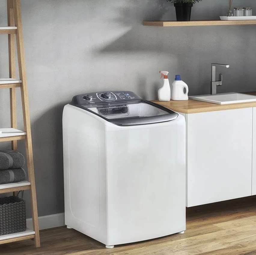 Máquina De Lavar Premium Care 13kg Branca Conectada App Electrolux Home (lwi13) Máquina De Lavar Premium Care 13kg Branca Conectada App Electrolux Home (lwi13)