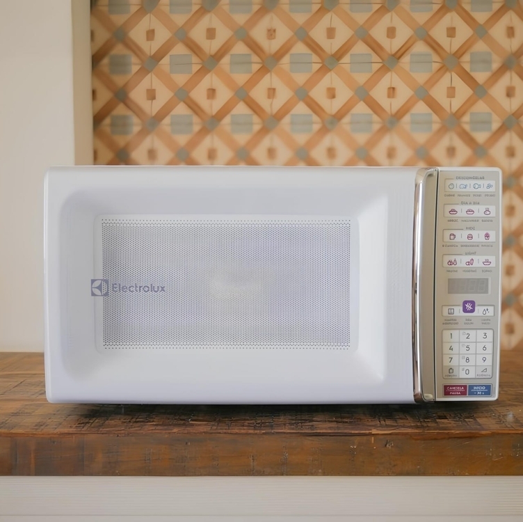 Electrolux Meo44 - Micro-ondas, 34l, 110v, Branco Electrolux Meo44 - Micro-ondas, 34l, 110v, Branco