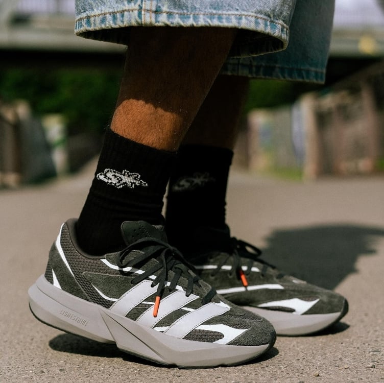 Tênis Adidas Lightblaze Masculino - Cinza Tênis Adidas Lightblaze Masculino - Cinza