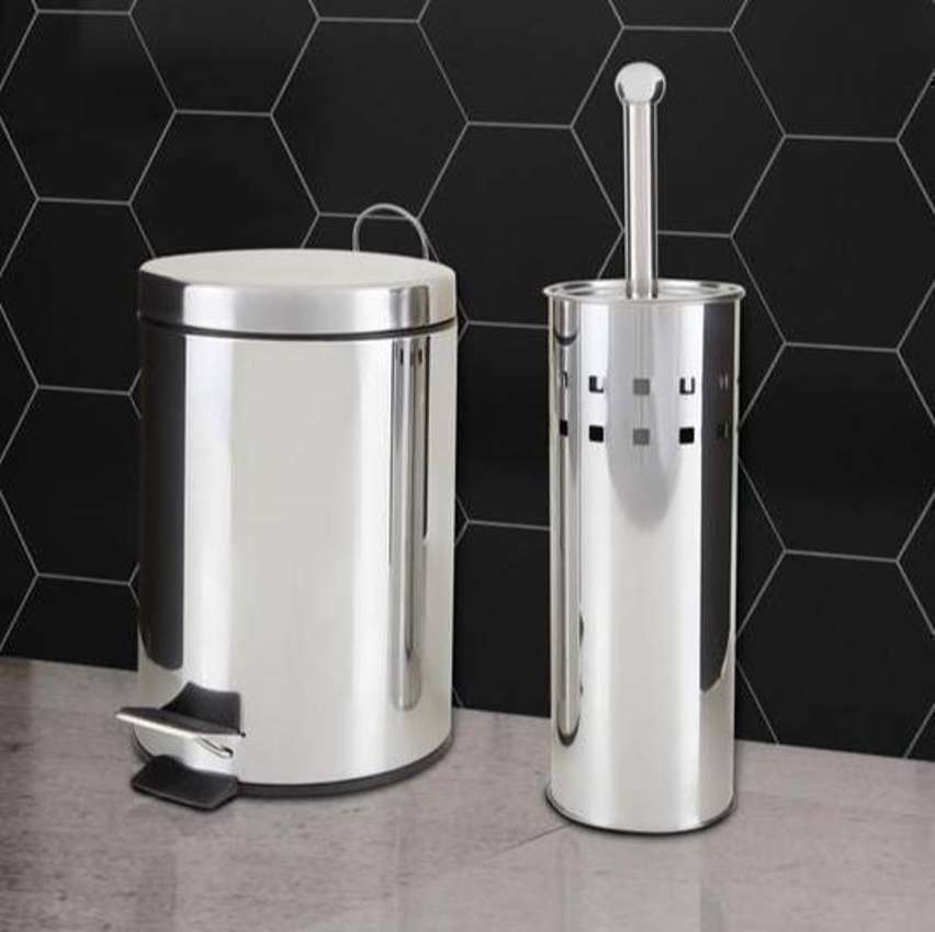 Kit Lixeira Inox para Banheiro com Pedal - 3L 2 Peças Brinox Stardard Kit Lixeira Inox para Banheiro com Pedal - 3L 2 Peças Brinox Stardard