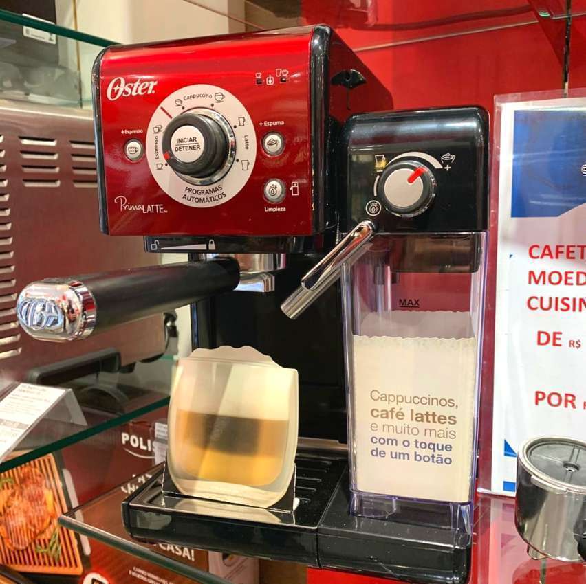 Cafeteira Espresso Oster, PrimaLatte Xpert, Painel Automático, 220V Cafeteira Espresso Oster, PrimaLatte Xpert, Painel Automático, 220V