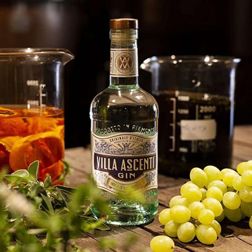 Gin Clássico Villa Ascenti Garrafa 700 ml Gin Clássico Villa Ascenti Garrafa 700 ml